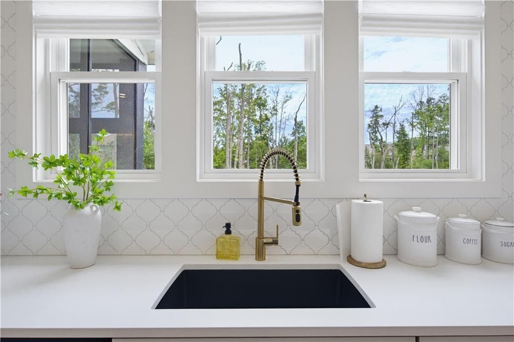 4 bedroom, 5 bathroom, 6,115 sq ft single family residence for sale at 4990 Iris Street, Cumming, GA 30040 — photo 7