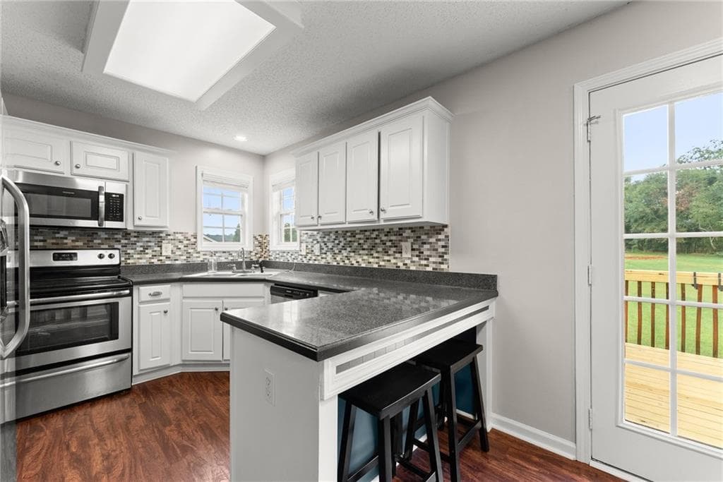 5 bedroom, 3 bathroom, 1,854 sq ft single family residence under contract at 1104 Hummingbird Way, Winder, GA 30680 — photo 10
