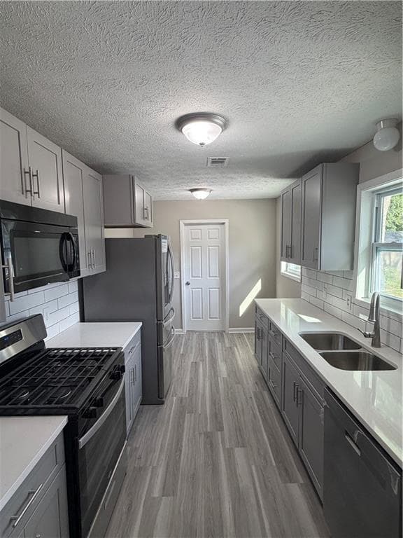 3 bedroom, 2 bathroom, 1,450 sq ft single family residence for sale at 3321 Mustang Drive, Powder Springs, GA 30127 — photo 3