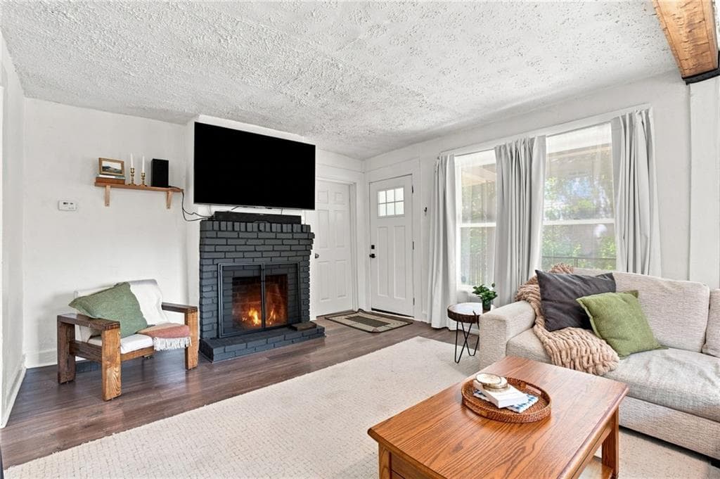 2 bedroom, 1 bathroom, 808 sq ft single family residence for sale at 3383 Lawrence St, Scottdale, GA 30079 — photo 8