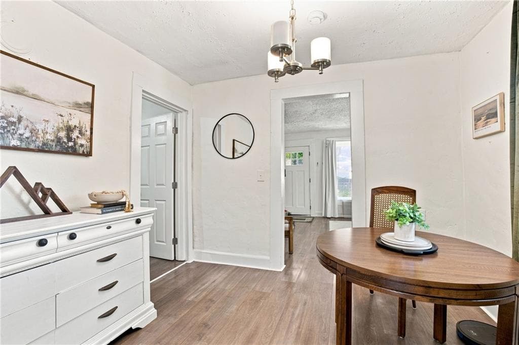 2 bedroom, 1 bathroom, 808 sq ft single family residence for sale at 3383 Lawrence St, Scottdale, GA 30079 — photo 9