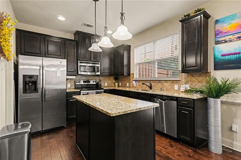 3 bedroom, 3 bathroom, 1,980 sq ft townhouse for sale at 5034 White Oak Street, Smyrna, GA 30080 — photo 5