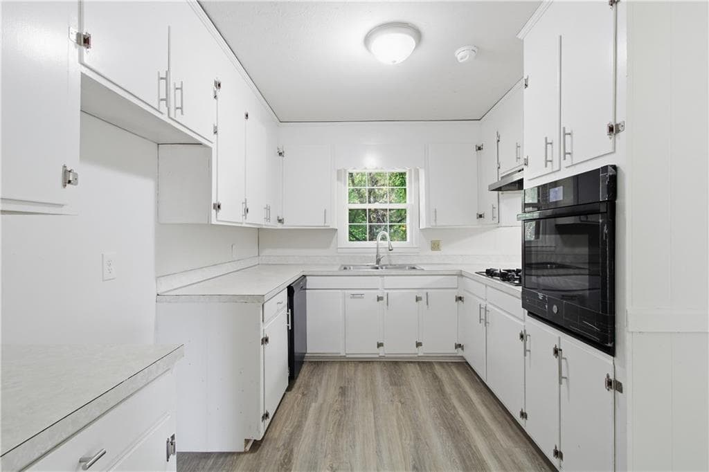 3 bedroom, 2 bathroom, 1,676 sq ft single family residence for sale at 1195 Old Rockmart Road, Silver Creek, GA 30173 — photo 2