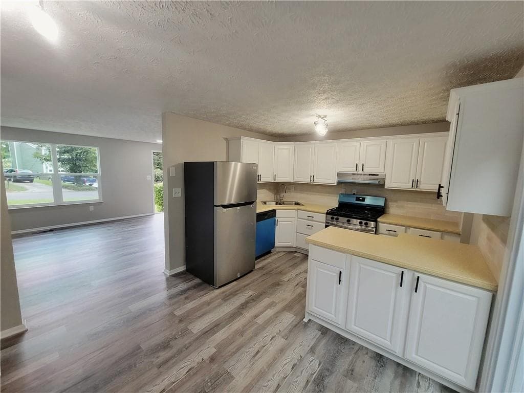 3 bedroom, 2 bathroom, 1,440 sq ft single family residence for sale at 726 Lawndale Court, Norcross, GA 30093 — photo 9