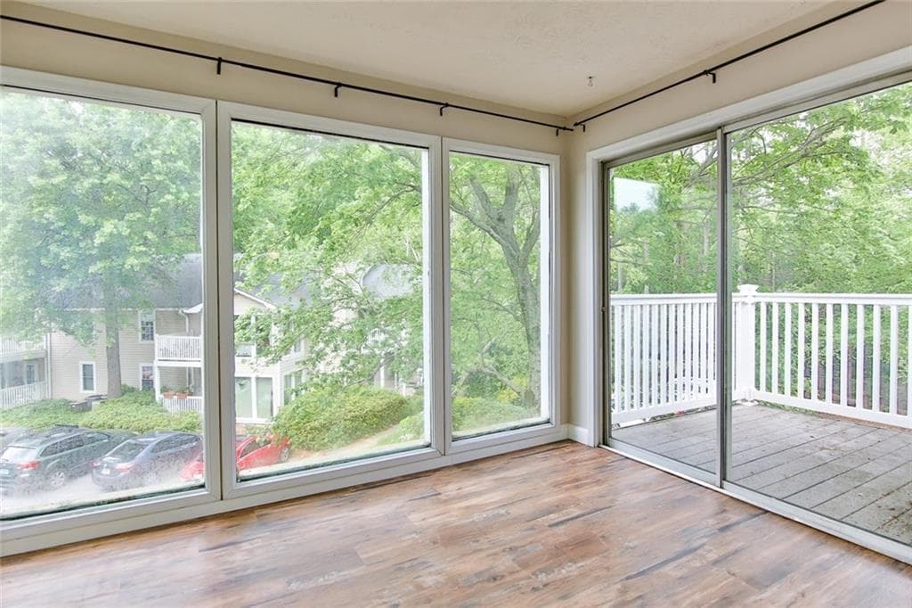 2 bedroom, 1 bathroom, 1,097 sq ft condominium for sale at 2104 Augusta Drive, Marietta, GA 30067 — photo 6