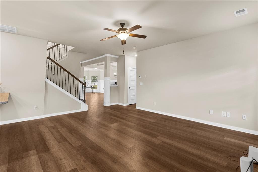 5 bedroom, 3 bathroom, 3,528 sq ft single family residence for sale at 5654 Wyncreek Circle, South Fulton, GA 30331 — photo 8