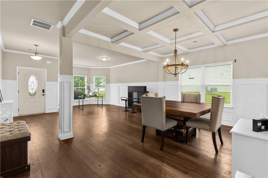 5 bedroom, 3 bathroom, 3,528 sq ft single family residence for sale at 5654 Wyncreek Circle, South Fulton, GA 30331 — photo 6