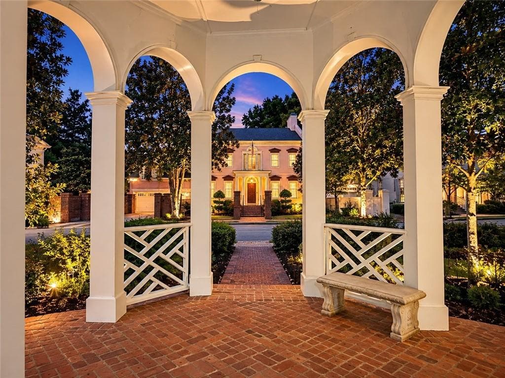 4 bedroom, 5 bathroom, 3,672 sq ft single family residence for sale at 3958 Muirfield Square, Duluth, GA 30096 — photo 5