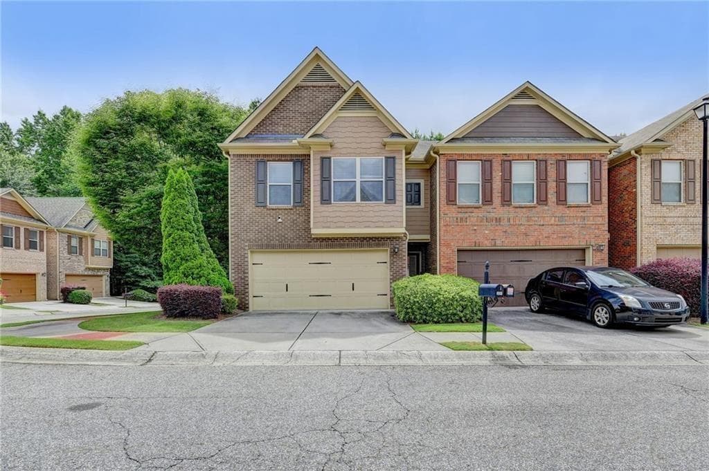 3 bedroom, 3 bathroom, 1,864 sq ft townhouse for sale at 2691 Pointcrest Way, Grayson, GA 30017