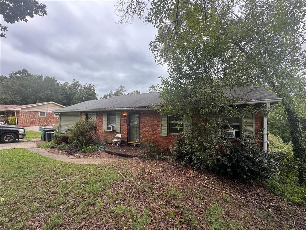 5 bedroom, 2 bathroom, 1,692 sq ft single family residence for sale at 314 Alfred Avenue, Rome, GA 30161 — photo 2