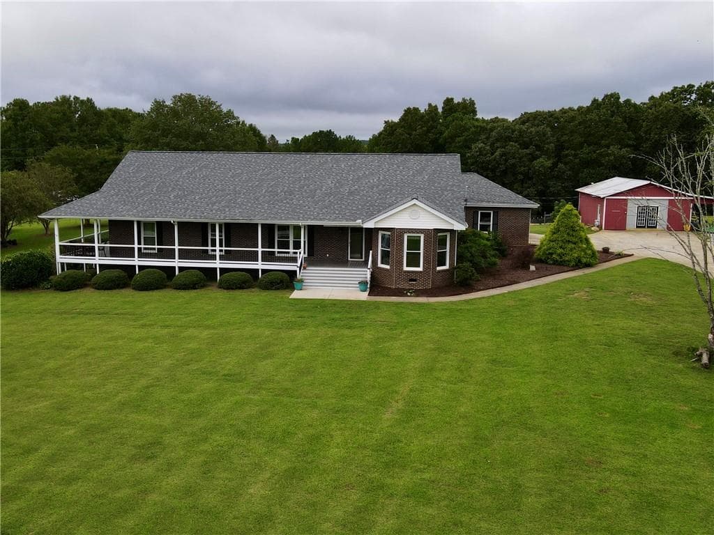 4 bedroom, 3 bathroom, 3,900 sq ft single family residence for sale at 2199 Horsley Mill Road, Carrollton, GA 30116