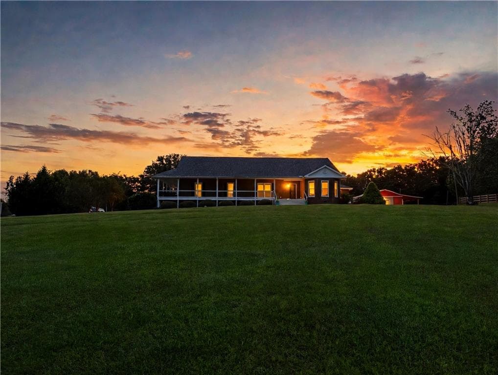 4 bedroom, 3 bathroom, 3,900 sq ft single family residence for sale at 2199 Horsley Mill Road, Carrollton, GA 30116 — photo 2