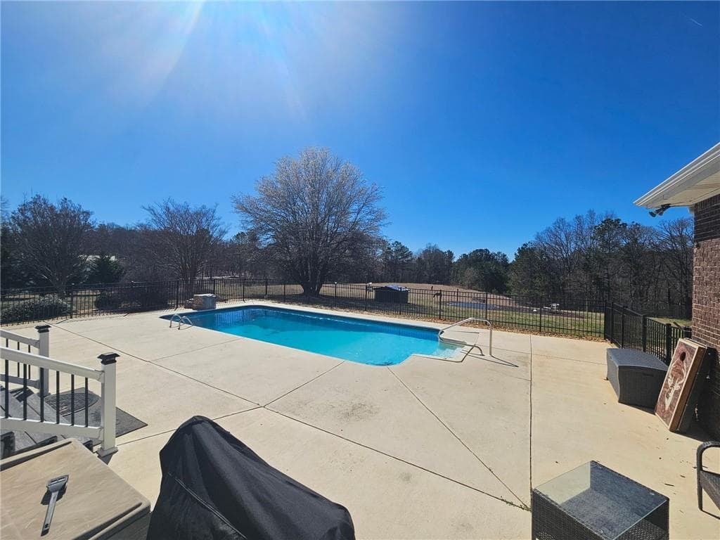4 bedroom, 3 bathroom, 3,900 sq ft single family residence for sale at 2199 Horsley Mill Road, Carrollton, GA 30116 — photo 7