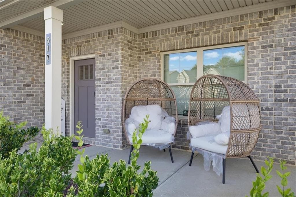 5 bedroom, 5 bathroom, 3,812 sq ft single family residence for sale at 517 Redchurch Dr, Mcdonough, GA 30252 — photo 5