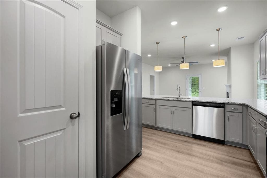 3 bedroom, 3 bathroom, 2,231 sq ft single family residence for rent at 145 Sycamore Lane, Calhoun, GA 30701 for $2,200 a month — photo 10