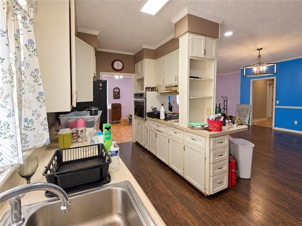 4 bedroom, 4 bathroom, 3,222 sq ft single family residence for sale at 5828 Oak Street, Eastman, GA 31023 — photo 5