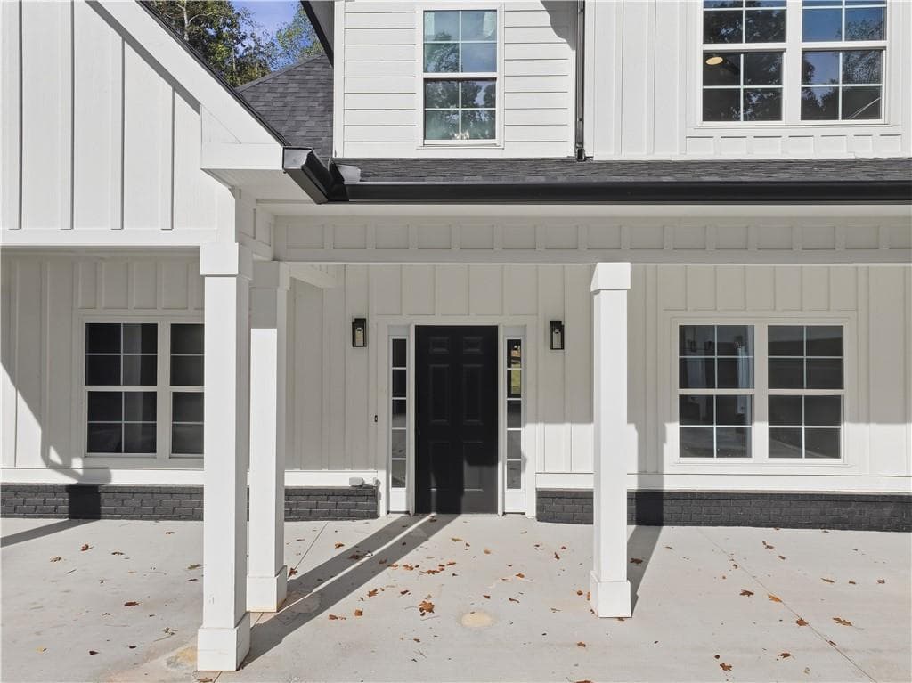 4 bedroom, 4 bathroom, 4,029 sq ft single family residence for sale at 1444 Red Cedar Road, Commerce, GA 30530 — photo 2