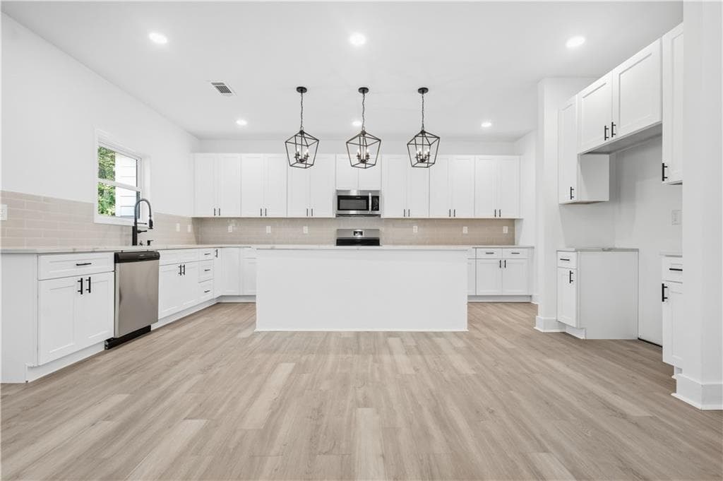 4 bedroom, 4 bathroom, 4,029 sq ft single family residence for sale at 1444 Red Cedar Road, Commerce, GA 30530 — photo 9