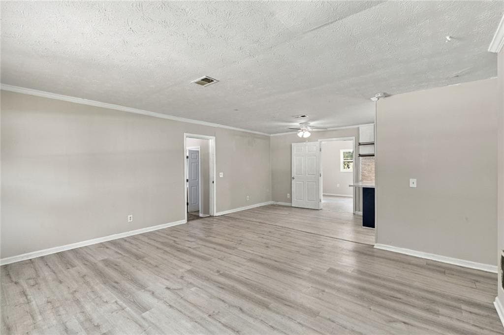 4 bedroom, 3 bathroom, 1,512 sq ft single family residence under contract at 3730 Hopkins Road, Powder Springs, GA 30127 — photo 4