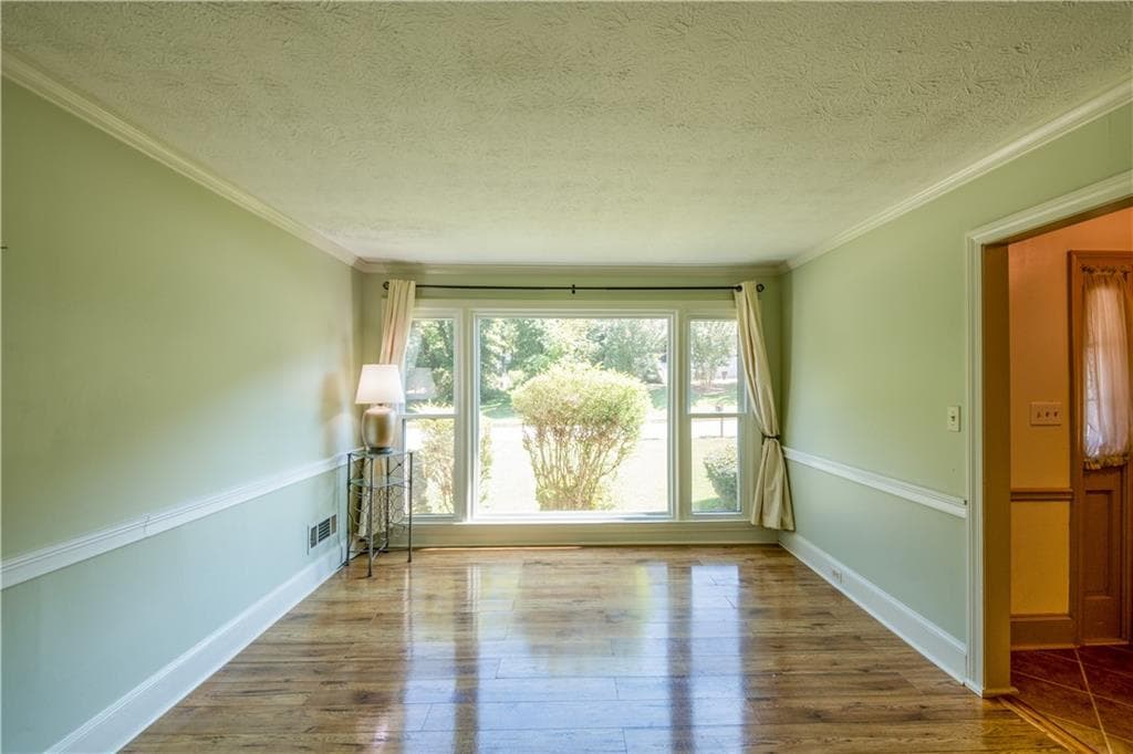 4 bedroom, 3 bathroom, 2,419 sq ft single family residence for sale at 1276 Golf Link Drive, Stone Mountain, GA 30088 — photo 8