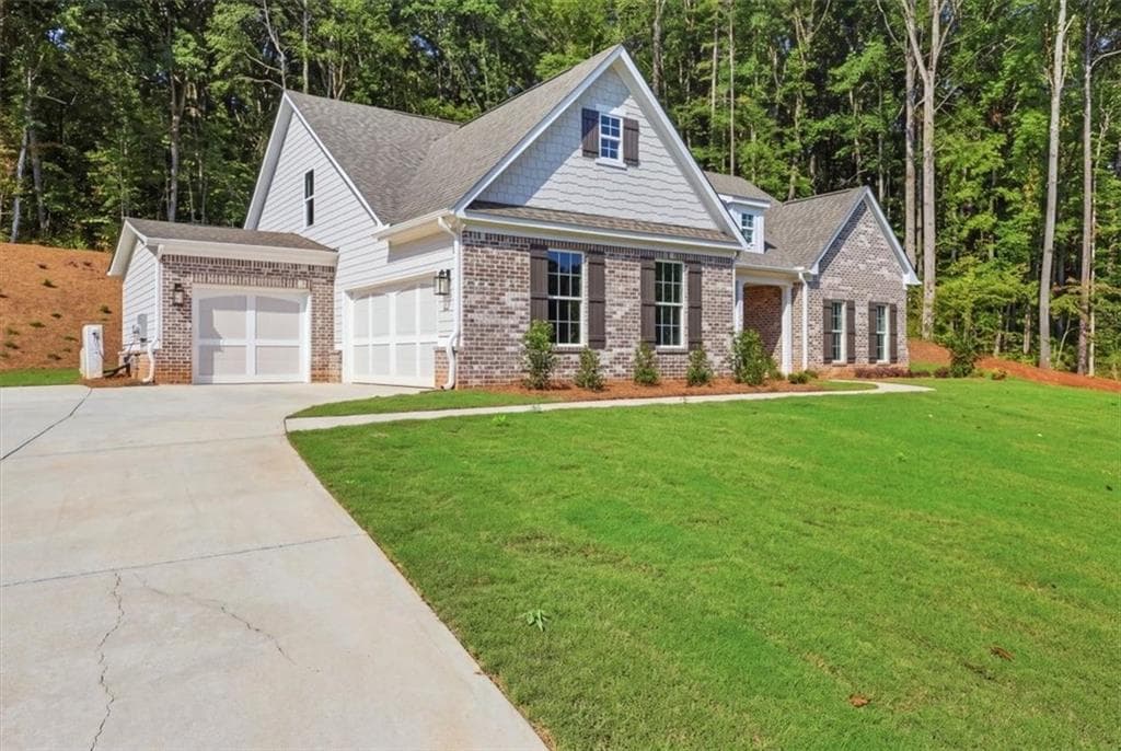 4 bedroom, 4 bathroom, 2,977 sq ft single family residence for sale at 2013 Seclusion Trail, Monroe, GA 30656 — photo 3