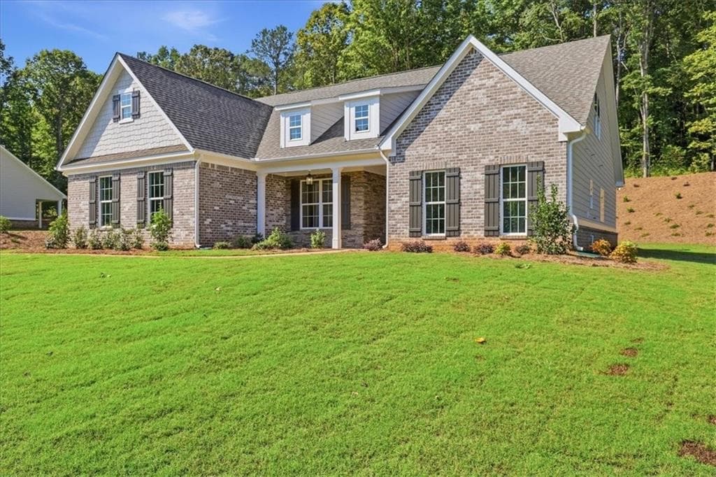 4 bedroom, 4 bathroom, 2,977 sq ft single family residence for sale at 2013 Seclusion Trail, Monroe, GA 30656 — photo 4