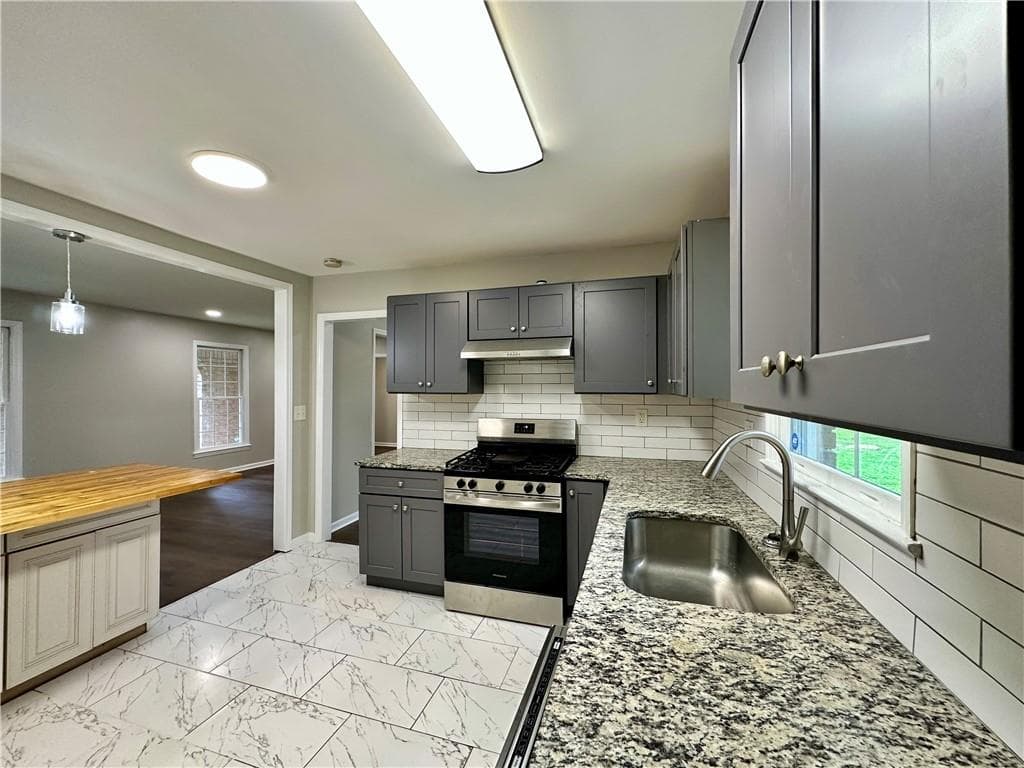 3 bedroom, 2 bathroom, 1,502 sq ft single family residence for sale at 1620 Hebron Lane, Riverdale, GA 30296 — photo 5