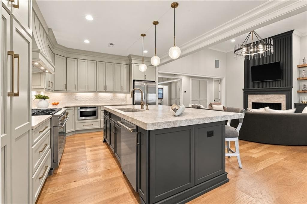 4 bedroom, 4 bathroom, 3,568 sq ft single family residence for sale at 40 Old Still Run, Newnan, GA 30263 — photo 2