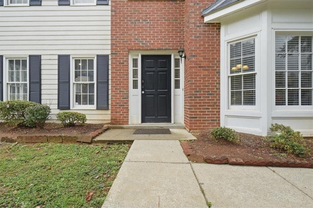 4 bedroom, 3 bathroom, 1,928 sq ft single family residence for sale at 7145 Lone Oak Trace, Lithonia, GA 30058 — photo 5
