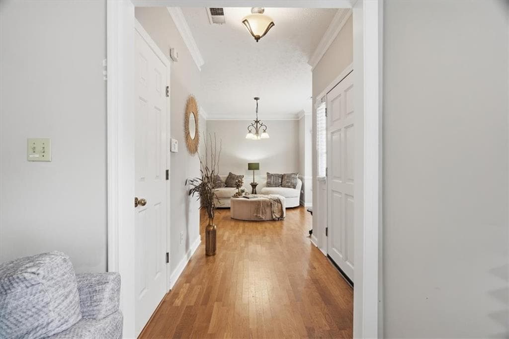 4 bedroom, 3 bathroom, 1,928 sq ft single family residence for sale at 7145 Lone Oak Trace, Lithonia, GA 30058 — photo 6