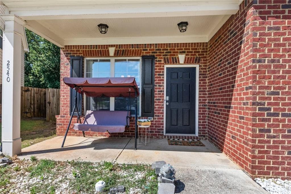 4 bedroom, 3 bathroom, 2,930 sq ft single family residence for sale at 2540 Trelipe Drive, Lawrenceville, GA 30044 — photo 3