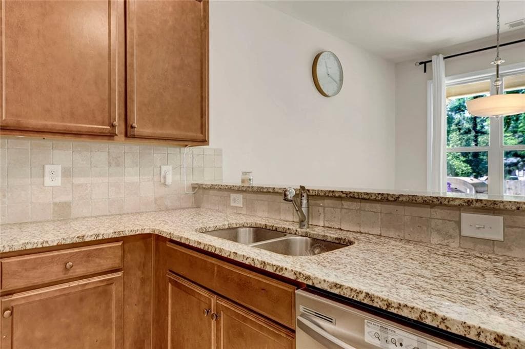 4 bedroom, 3 bathroom, 2,930 sq ft single family residence for sale at 2540 Trelipe Drive, Lawrenceville, GA 30044 — photo 10