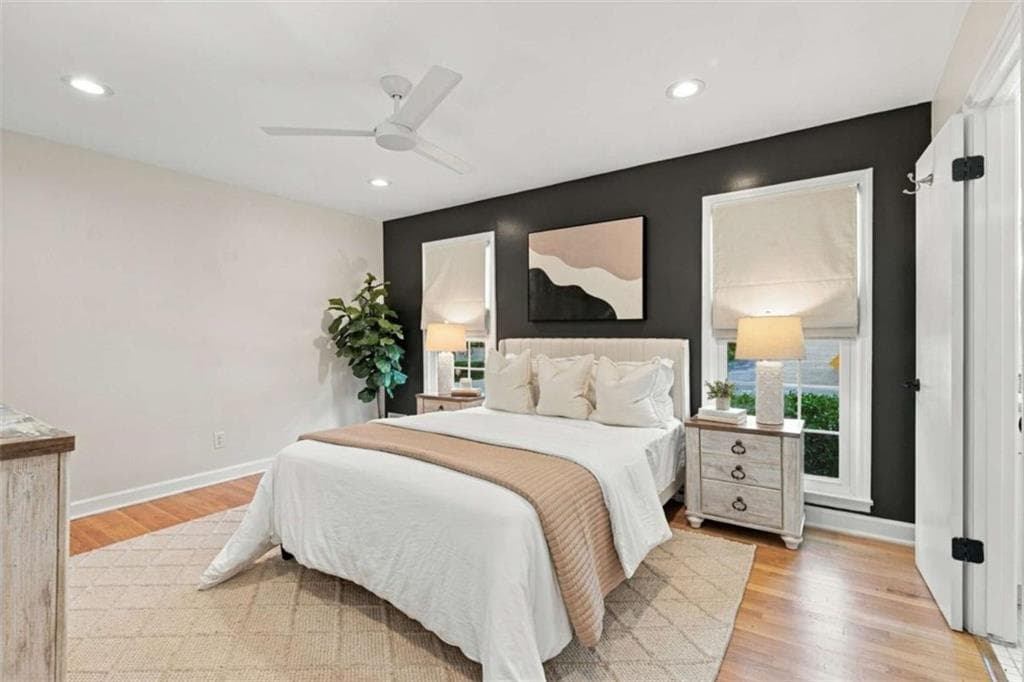 3 bedroom, 2 bathroom, 1,728 sq ft single family residence under contract at 305 Norcross Street, Roswell, GA 30075 — photo 4
