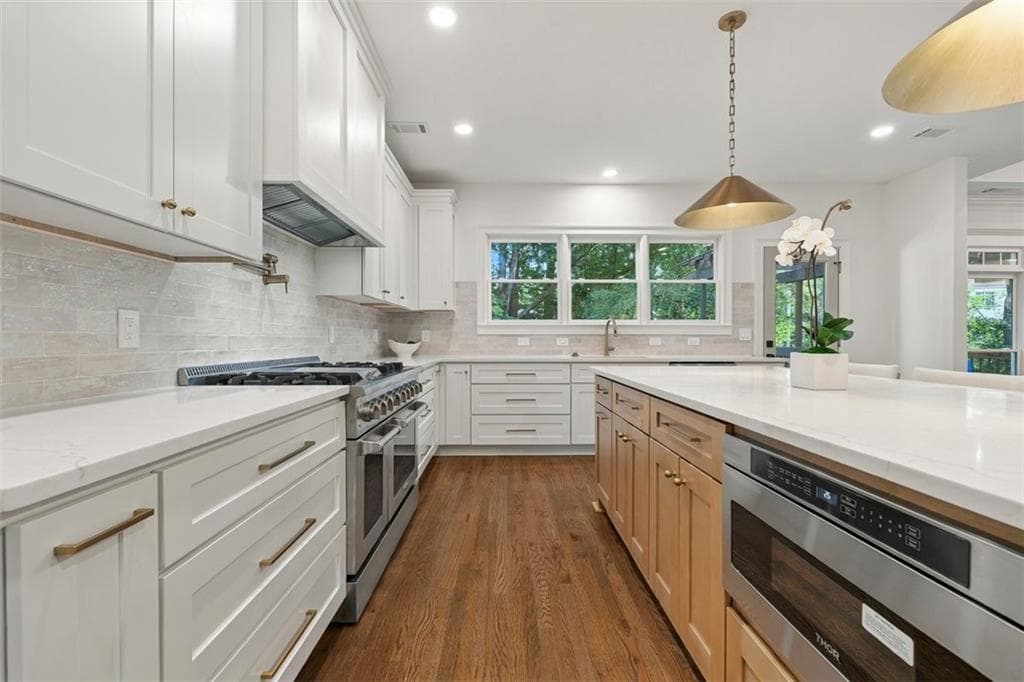 6 bedroom, 6 bathroom, 5,256 sq ft single family residence for sale at 3484 Sheridan, Marietta, GA 30067 — photo 10