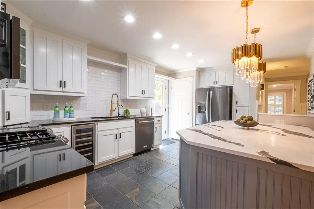 3 bedroom, 3 bathroom, 2,300 sq ft single family residence for sale at 1661 Geary Drive, Atlanta, GA 30309 — photo 10