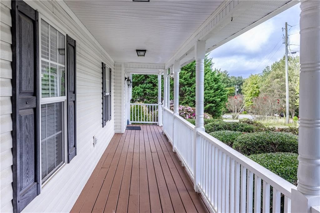 4 bedroom, 3 bathroom, 2,384 sq ft single family residence for sale at 135 Franklin Court, Jasper, GA 30143 — photo 8