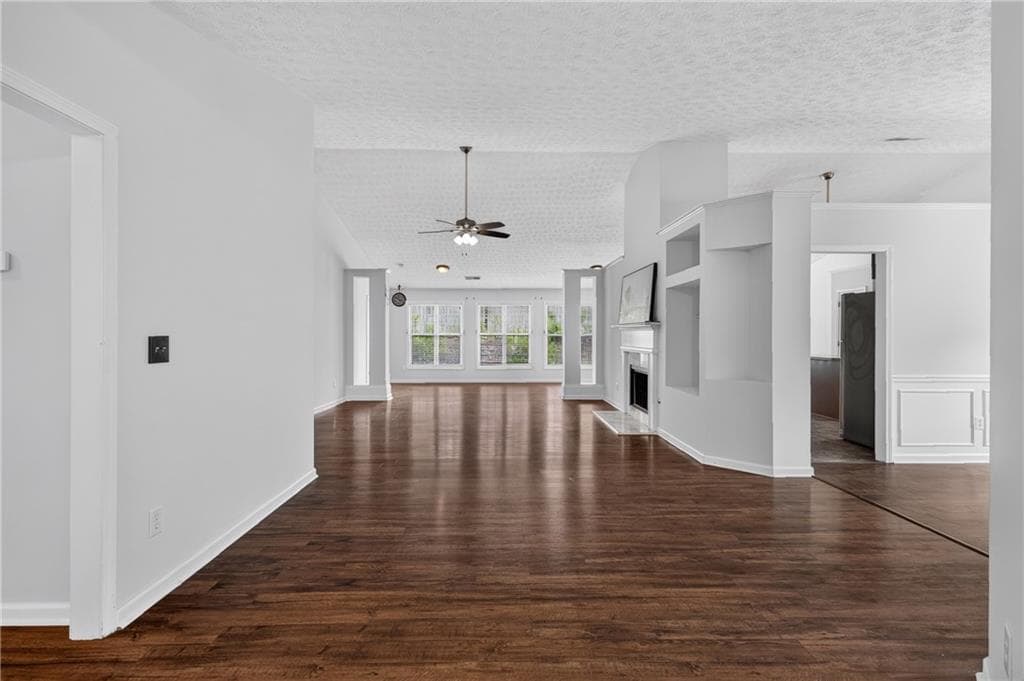 3 bedroom, 2 bathroom, 2,476 sq ft single family residence for sale at 2635 General Lee Way, Buford, GA 30519 — photo 4