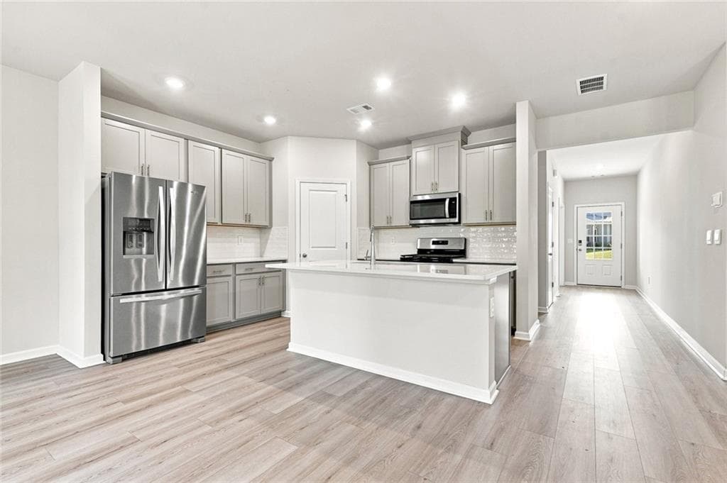 5 bedroom, 3 bathroom, 2,674 sq ft single family residence for rent at 176 Meander Drive, Woodstock, GA 30188 for $3,285 a month — photo 4