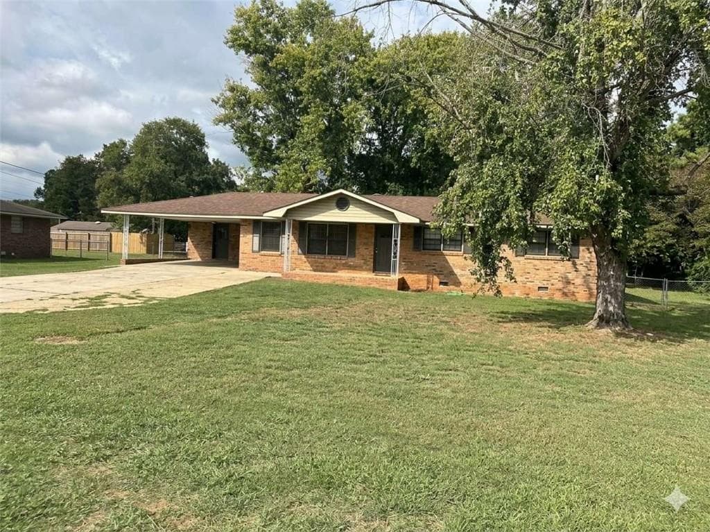 3 bedroom, 2 bathroom, 1,250 sq ft single family residence under contract at 430 Grassdale Road, Cartersville, GA 30121