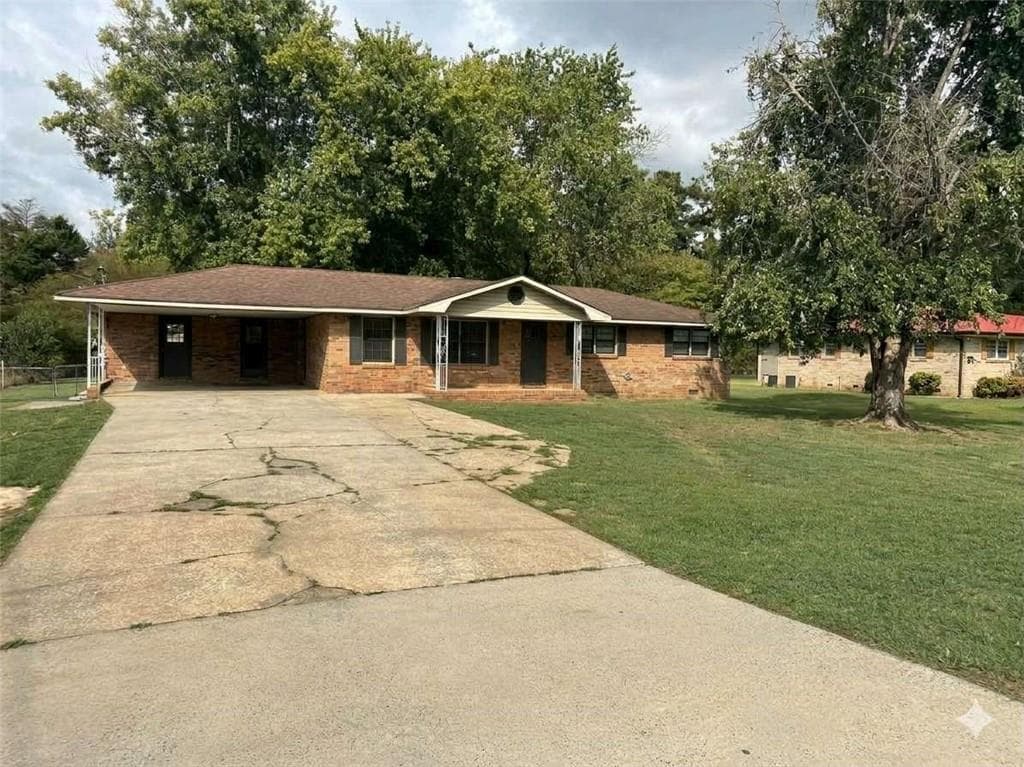 3 bedroom, 2 bathroom, 1,250 sq ft single family residence under contract at 430 Grassdale Road, Cartersville, GA 30121 — photo 2
