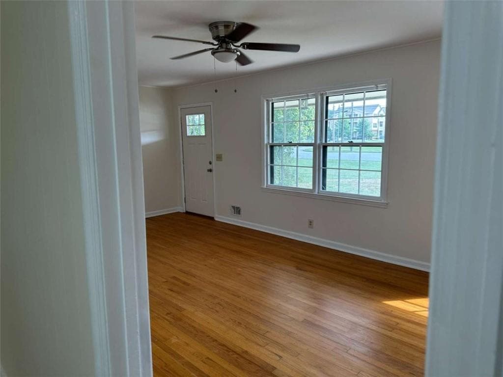 3 bedroom, 2 bathroom, 1,250 sq ft single family residence under contract at 430 Grassdale Road, Cartersville, GA 30121 — photo 9