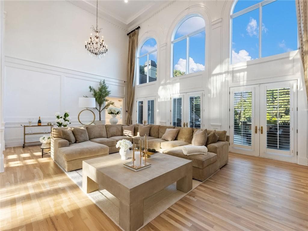 5 bedroom, 6 bathroom, 8,805 sq ft single family residence for sale at 1905 Kathy Whitworth Drive, Braselton, GA 30517 — photo 3