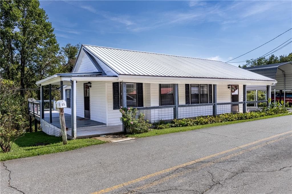 2 bedroom, 2 bathroom, 1,053 sq ft single family residence for sale at 65 Lucille Avenue, Ellijay, GA 30540 — photo 2
