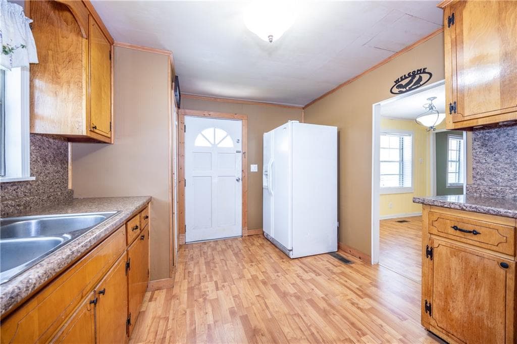 2 bedroom, 2 bathroom, 1,053 sq ft single family residence for sale at 65 Lucille Avenue, Ellijay, GA 30540 — photo 8