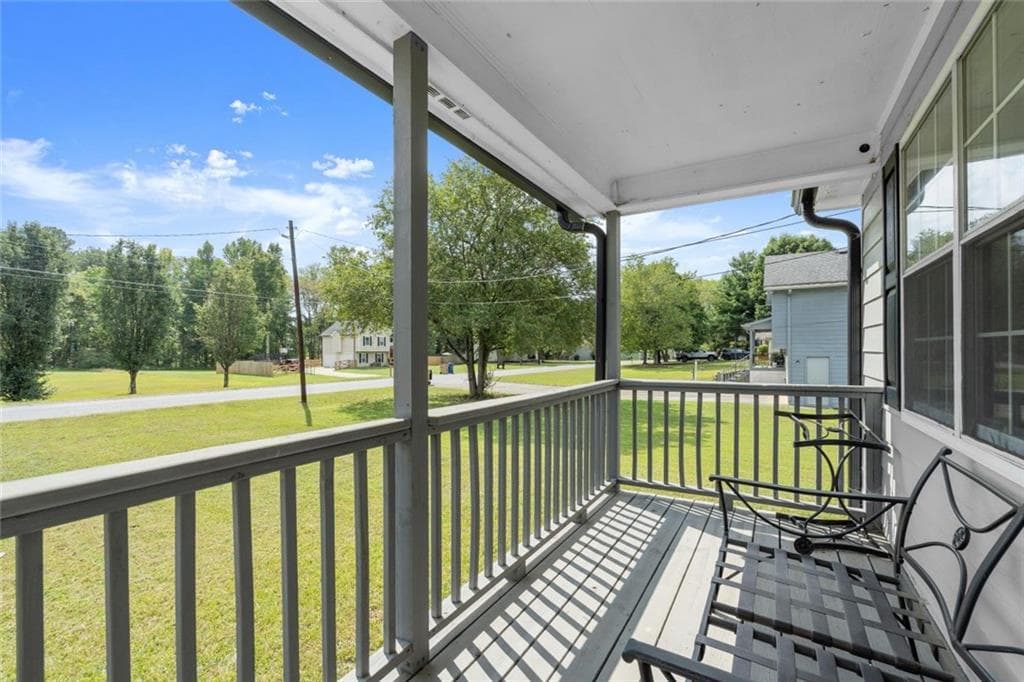3 bedroom, 2 bathroom, 1,104 sq ft single family residence for sale at 33 Saddle Lane, Cartersville, GA 30121 — photo 5