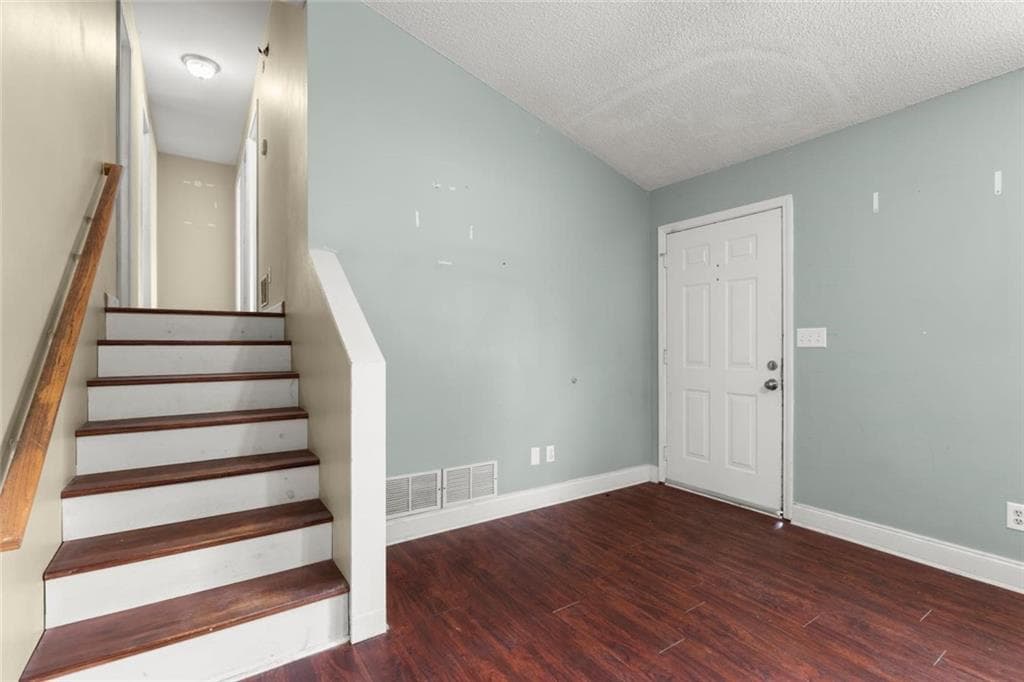 3 bedroom, 2 bathroom, 1,104 sq ft single family residence for sale at 33 Saddle Lane, Cartersville, GA 30121 — photo 10