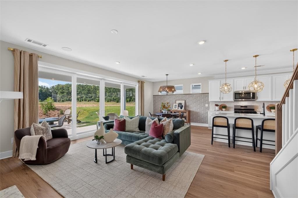 4 bedroom, 3 bathroom, 2,918 sq ft single family residence for sale at 244 Kilmington Court, Mcdonough, GA 30253 — photo 8