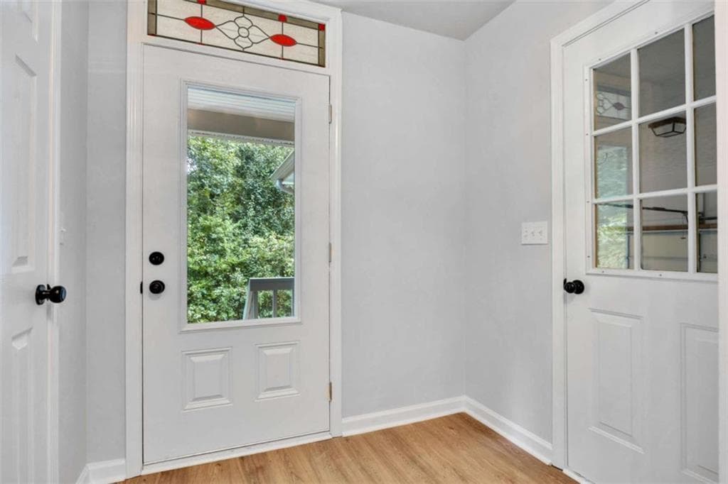 3 bedroom, 2 bathroom, 1,476 sq ft single family residence for sale at 2067 Brandy Woods Drive, Conyers, GA 30013 — photo 6
