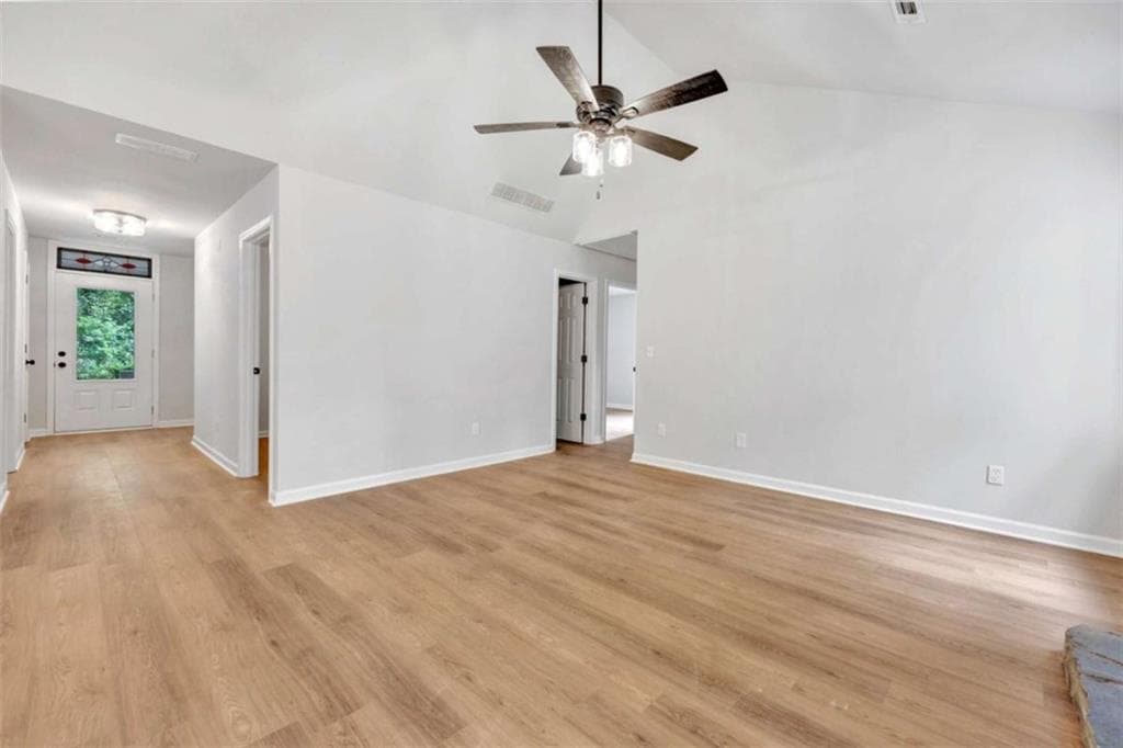 3 bedroom, 2 bathroom, 1,476 sq ft single family residence for sale at 2067 Brandy Woods Drive, Conyers, GA 30013 — photo 10