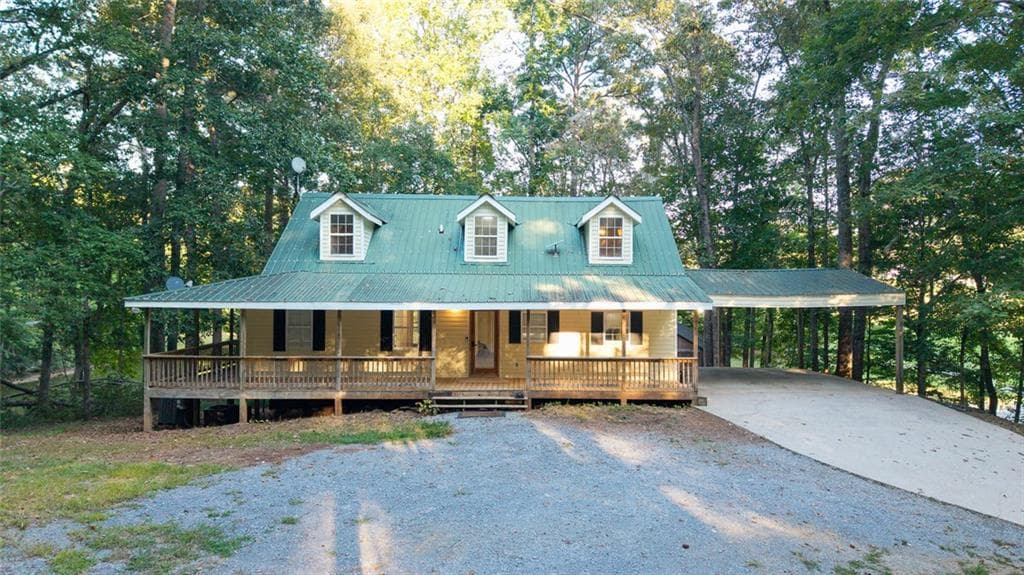 6 bedroom, 3 bathroom, 2,765 sq ft single family residence for sale at 3767 US Hwy 27, Buchanan, GA 30113 — photo 3